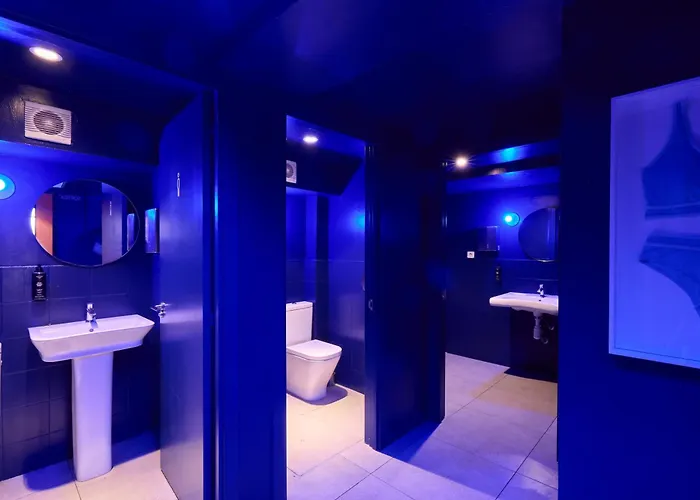 Hostel Latroupe Poblenou