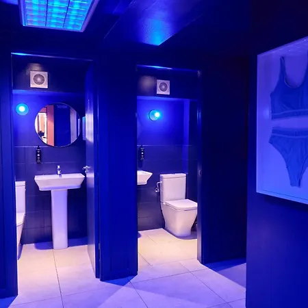 Latroupe Poblenou * 바르셀로나