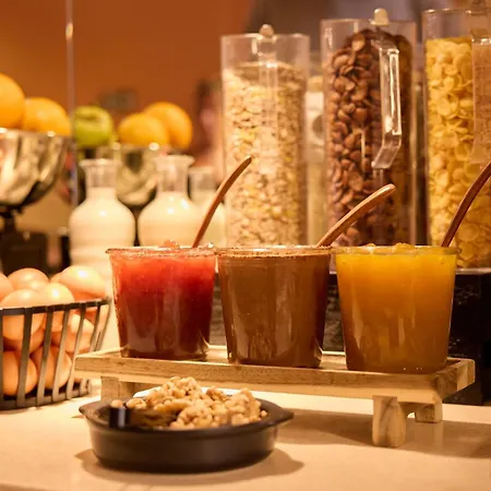 Latroupe Poblenou ホステル バルセロナ