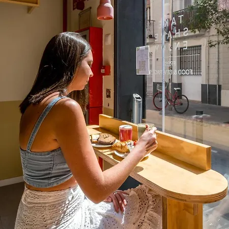 ホステル Latroupe Poblenou