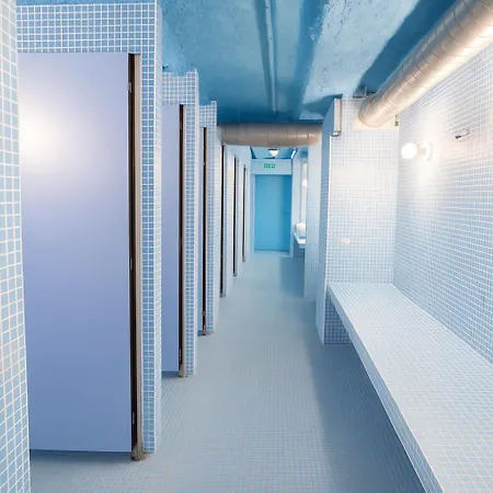 Latroupe Poblenou Auberge de jeunesse *