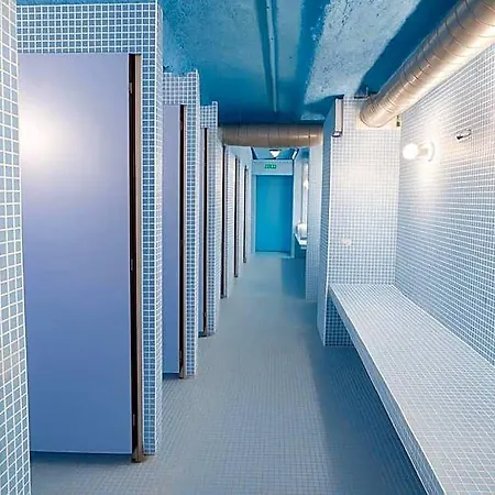 אכסניה Latroupe Poblenou *