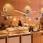 Latroupe Poblenou Hostel *